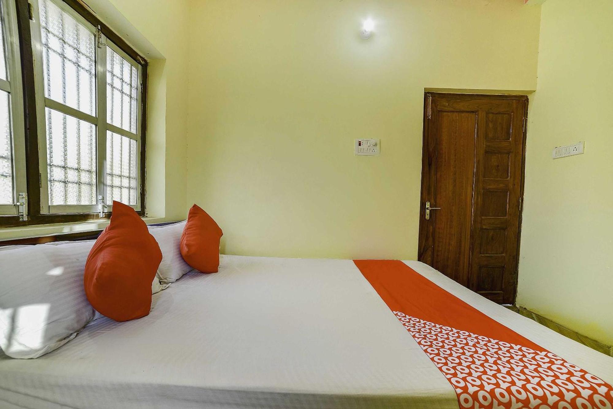 Oyo Flagship Ashoka Guest House Bihta Zewnętrze zdjęcie